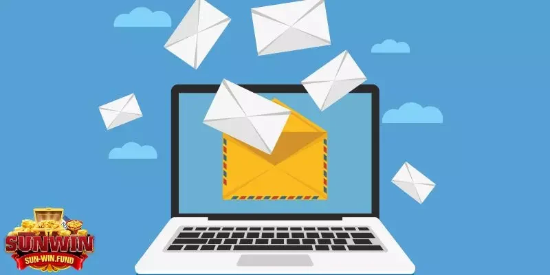 Liên lạc qua Email